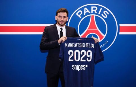 Salaire. Combien gagne Khvicha Kvaratskhelia avec le PSG ?
