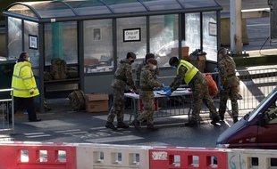 Plus de 1.000 militaires britanniques déployés pour le dépistage.