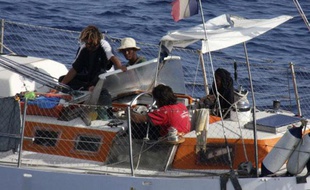Le voilier français Tanit est aux mains de pirates, au large de la Somalie, début avril 2009.