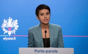 La porte-parole du gouvernement, Najat Vallaud-Belkacem, a estimé dimanche à propos du futur aéroport à Notre-Dame-des-Landes, près de Nantes, qu'à présent "force" était "à la loi", le projet ayant fait l'objet de débat public "en 2003".