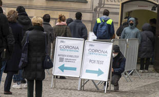 Avec plus de 100.000 morts du Covid-19 en Allemagne, le prochain gouvernement de coalition est sous pression.