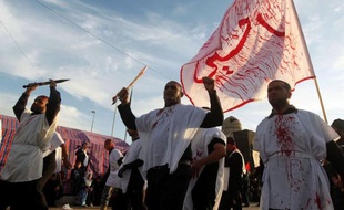 Au moins 28 personnes ont été tuées lors d'une série d'attentats lundi visant des pèlerins en pleine célébration de l'Achoura, l'une des fêtes les plus importantes du chiisme, alimentant l'inquiétude sur la stabilité de l'Irak une fois l'armée américaine partie à la fin de l'année.