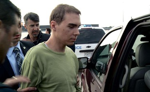 Luka Rocco Magnotta lors de son arrivée à Montréal, le 18 juin 2012.