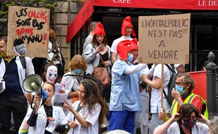 Après une manifestation le 14 juillet dernier, les soignants se mobilisent de nouveau à l'occasion ce jeudi 15 octobre d'une journée de grève et de mobilisation nationale.