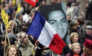 L'incarcération de Youssouf Fofana, chef présumé du gang soupconné du meurtre d'Ilan Halimi, devrait permettre à la justice d'y voir plus clair sur son rôle au sein du groupe des "barbares" dont l'organisation et les motivations, antisémites ou non, restent floues.