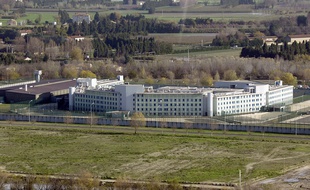 Vue aérienne de la prison de Tarascon (Bouches-du-Rhône)