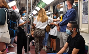 Un métro plutôt rempli, illustration