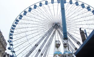 Une grande roue (illustration).