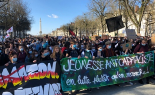 Marche pour le climat à Nantes, le 19 mars 2021.