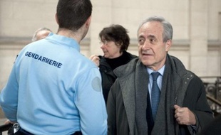 Le maire du Ve arrondissement Jean Tiberi s'est réjoui lundi qu'à ce jour, aucune preuve n'ait été trouvée contre lui, à la veille d'une confrontation générale entre les 11 prévenus jugés dans l'affaire des faux électeurs du Ve.