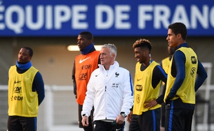 L'équipe de France à l'entraînement à Clairefontaine, le 22 mars 2016.