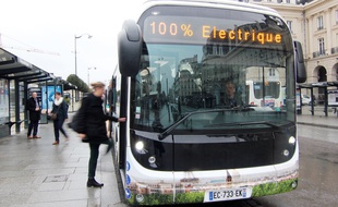 Les bus électriques Bluebus développés par Bolloré, vont progressivement intégrer la flotte de Keolis à Rennes.