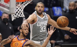 Nicolas Batum resigne aux Clippers de Los Angeles. (AP Photo/Mark J. Terrill)