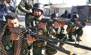 L'armée irakienne a lancé dimanche un assaut sur Ramadi, une ville partiellement aux mains d'insurgés sunnites depuis des semaines, le chef d'un groupe lié à Al-Qaïda appelant ses combattants à se diriger vers Bagdad.