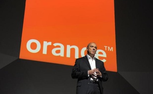 Le patron de l'opérateur français Orange Stéphane Richard a annoncé mardi le lancement le 9 janvier de la technologie de quatrième génération de téléphonie mobile (4G) sur son forfait low-cost Sosh, au prix de 24,99 euros.