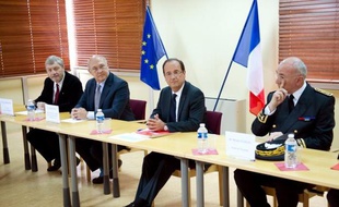 Face à la crainte d'une rafale de plans sociaux, le gouvernement a dressé une liste des 36 entreprises "les plus en danger" et créé une "cellule" dédiée pour parer à l'urgence, mais le nombre de sociétés menacées par des suppressions de postes va bien au-delà.