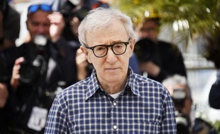 Le cinéaste Woody Allen présente son dernier film, "Irrational Man", à Cannes le 15 mai 2015