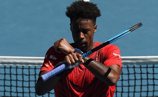 Gaël Monfils a battu Gulbis au troisième tour de l'Open d'Australie.