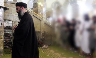 Abou Bakr al-Baghdadi dans une image diffusée le 5 juillet 2014.