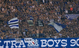 Le kop du Racing chantera probablement toujours aussi fort en cette saison 2018-2019 à Strasbourg, qui comptera désormais plus de 19.000 abonnés. Illustration