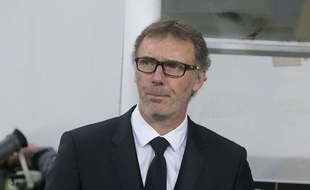 Laurent Blanc sur le banc lors de Shakhtar-PSG (0-3), le 30 septembre 2015.