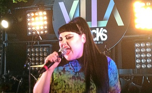 Beth Ditto avait ouvert
les festivités, en mai 2012.