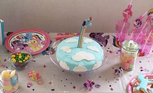 Après plusieurs essais, Marjorie a confectionné ce gâteau en nuages.