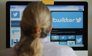 Twitter fait appel d'une décision lui imposant de détailler ses moyens de lutte contre la haine en ligne.