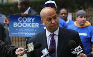 Le maire de Newark, Cory Booker, le 16 octobre 2013 à Newark