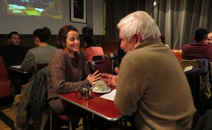 Lundi soir, dans un café du 10e, des inconnus ont échangé sur la religion