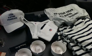 Des goodies du Front national lors des «Journées d’été de Marine Le Pen 2012» à Nice, le 11 septembre 2011