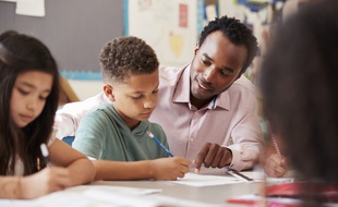 Les besoins ne sont pas les mêmes pour un jeune chercheur et un professeur en fin de carrière.