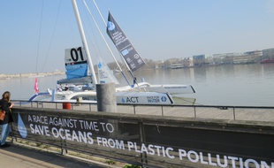 Le Race for water est accosté à Bordeaux jusqu'au 15 mars