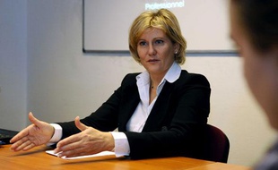 Nadine Morano, ministre chargee de l'apprentissage et de la formation professionnelle, visite le centre d'apprentissage CFA SACEF (centre de formation des apprentis), sur le theme des enjeux de l'apprentissage, levier cle de l'insertion professionnelle des jeunes.