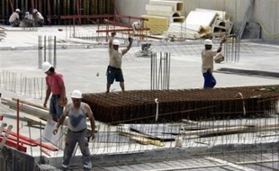 Vols de matériaux et d'engins, vandalisme, incendies criminels et même squats : les professionnels du bâtiment s'inquiètent du nombre croissant d'agressions extérieures qui pénalisent l'activité de leurs chantiers et pèsent sur leur rentabilité.