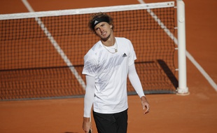 Alexander Zverev a été balayé par Sinner en 8e de finale de Roland-Garros, le 4 octobre 2020.