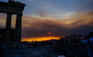 Depuis le début du mois d'août 2019, la Grèce est touchée par une série d'incendies, alors que le thermomètre est monté jusqu'à 40 degrés.