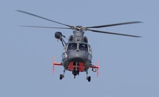 L'hélicoptère Dauphin de la Marine Nationale basé au Touquet.