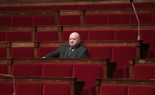 André Santini, député-maire UDI d'Issy-les-Moulineaux, à l'Assemblée Nationale, le 16 mars 2011
