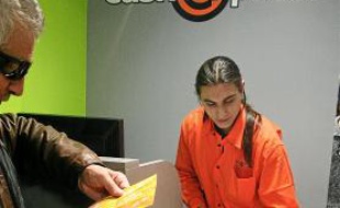 La téléphonie et l'informatique se revendent bien dans ces enseignes.