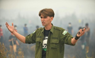 Chanee Kalaweit, de son vrai nom Aurélien Brulé, environnementaliste français installé à Kalimantan, le 27 octobre 2015