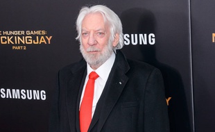 L'acteur Donald Sutherland à l'avant-première de Hunger Games : La Révolte, partie 2