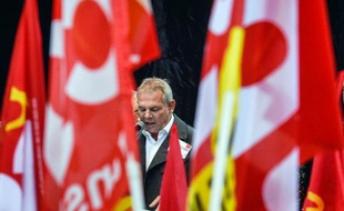 Le président de la CGT Thierry Lepaon, à Roanne, le 5 novembre 2013