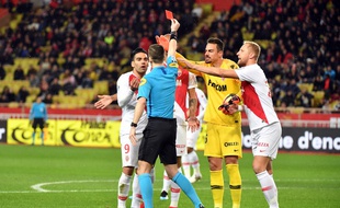 Nadlo a été expulsé au bout de 5 minutes lors du match entre l'ASM et Strasbourg.