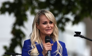 Laeticia Hallyday