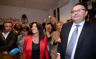 Samia Ghali et Patrick Menucci, arrivés respectivement première et deuxième de la primaire socialiste à Marseille, le 13 octobre 2013.