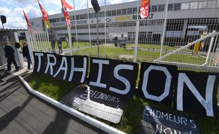 Des salariés de la Fonderie de Bretagne, à Caudan, dans le Morbihan, bloquent l'usine du groupe Renault depuis le mois de mars.