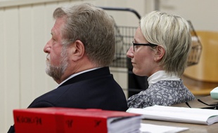 Procès en correctionnelle de l'ancien députe socialiste du Pas-de-Calais Jean-Pierre Kucheida et de sa fille Marie pour abus de biens sociaux, au tribunal de Douai en avril 2013.