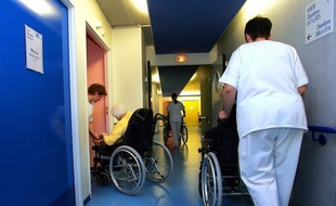 Les infirmières libérales s'installent plus facilement dans les régions où elles sont peu nombreuses, un phénomène récent lié aux aides incitatives dont elles bénéficient depuis 2009, a indiqué jeudi l'assurance maladie, qui souhaite étendre ce principe à d'autres professions.