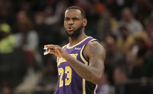 LeBron James, avec le maillot des Lakers
